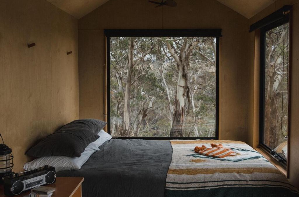 Oberon Council House | Remote Off-Grid Cabin Hidden in Nature - Hot Tub - Vera