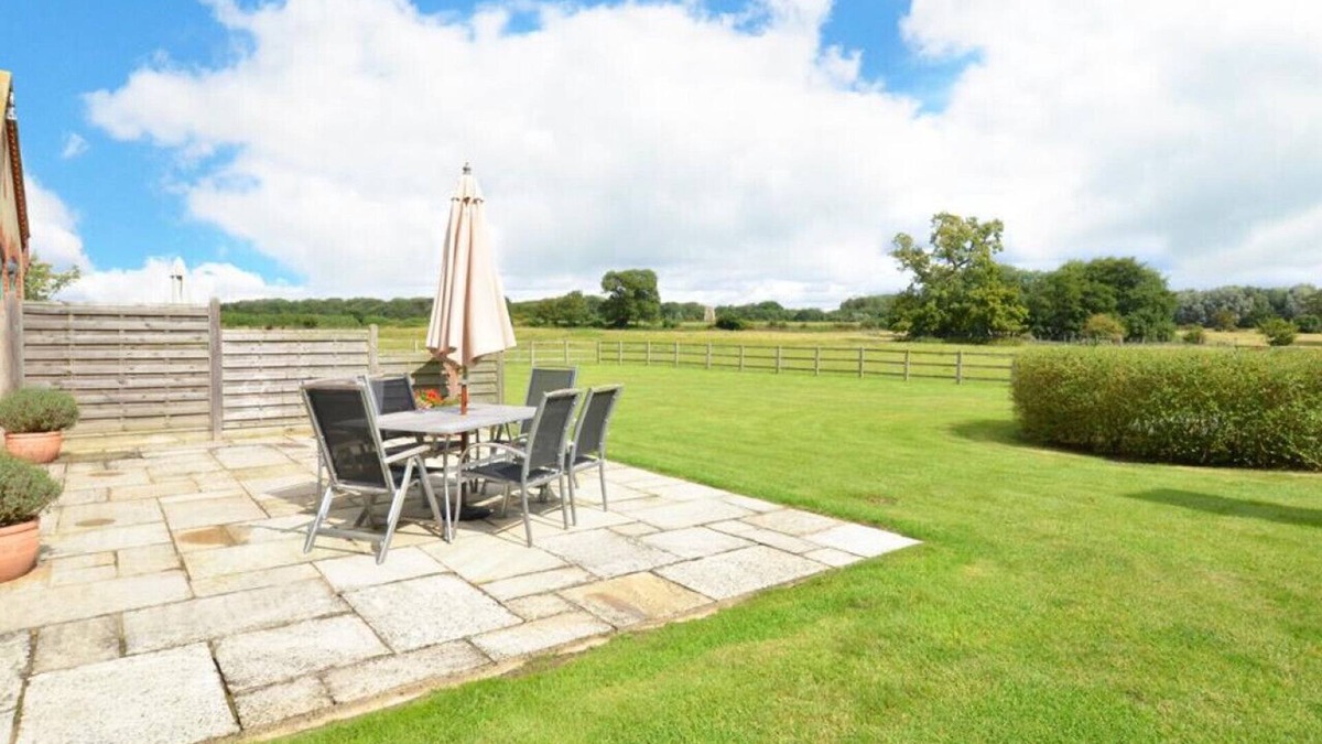 Hethel House | Remus - Two Bedroom House, Sleeps 4