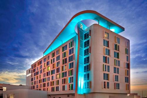 Edmonton International Airport Hotel | Renaissance Edmonton Airport Hotel