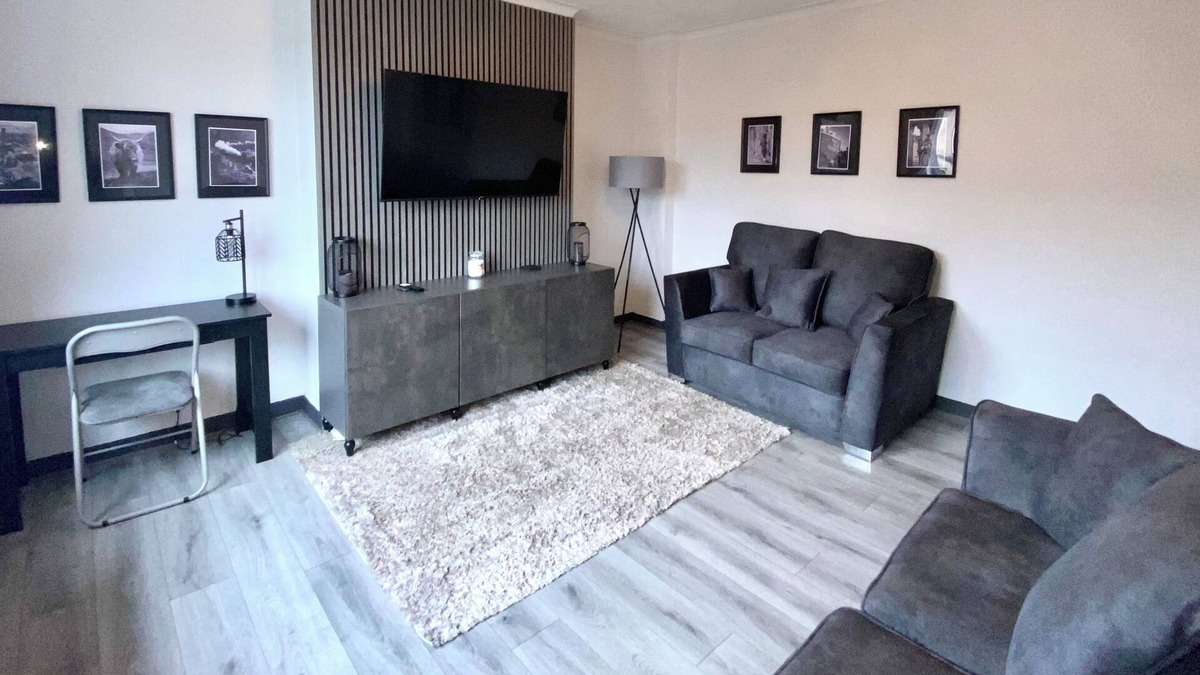 Renfrew Apartment | Renfrew Apartment Near To Glasgow Airport and Glasgow City Centre