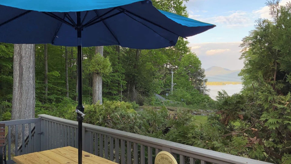 Bolton Landing Cottage | Reno done! Bolton Blue, Walk to Beach