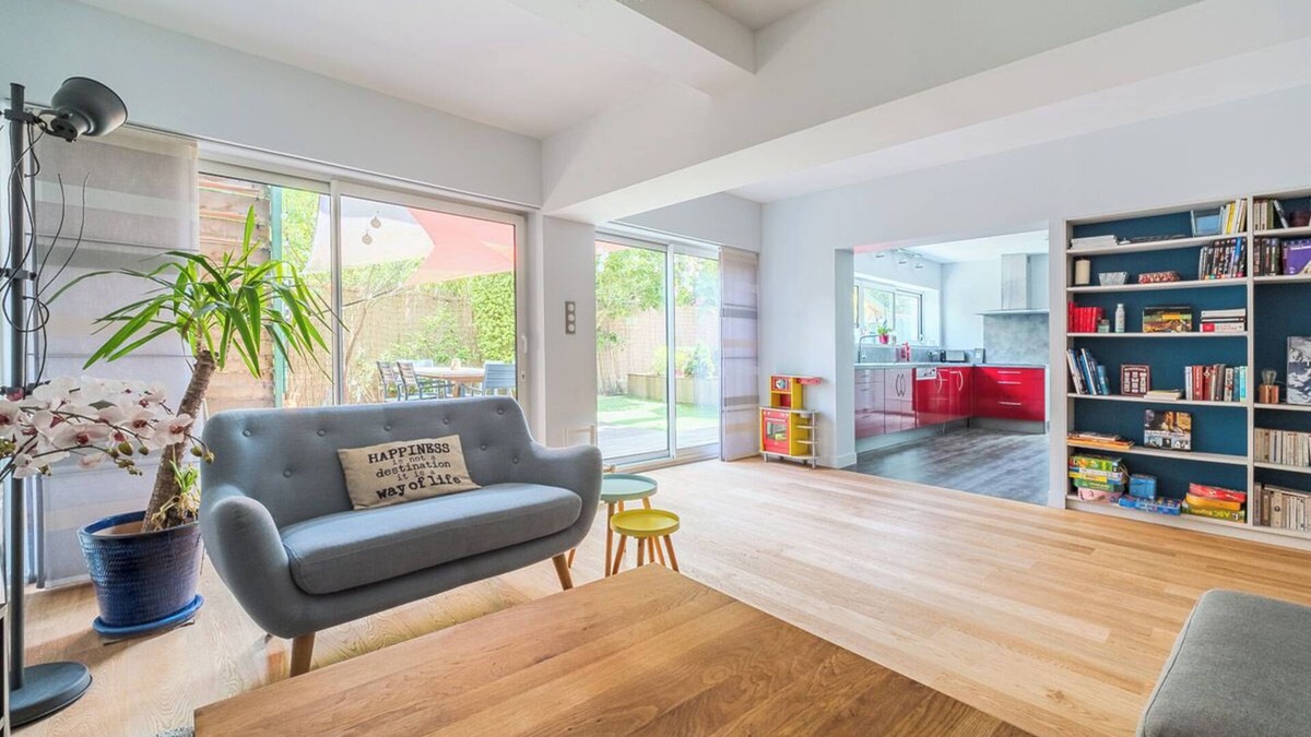 Amidonniers - Caffarelli Condo | Renovated 130m2 apartment in RDJ with office, garden and parking in town center