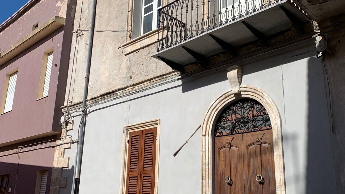 Pozzomaggiore House | RENOVATED 1800 HOUSE