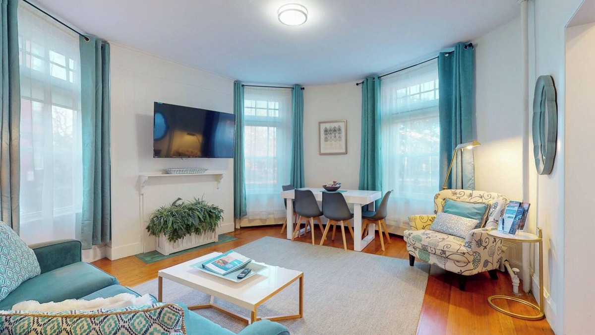 Cleveland Circle Apartment | Renovated 1BED, Steps to MBTA, Shops & Restaurants