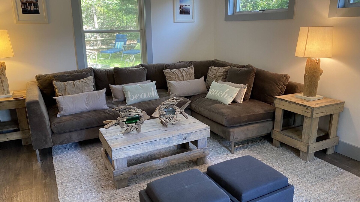 Mattituck Cottage | Renovated 2 BR Cottage-Perfect for North Fork Beach,Vineyard,Wedding Vacations!