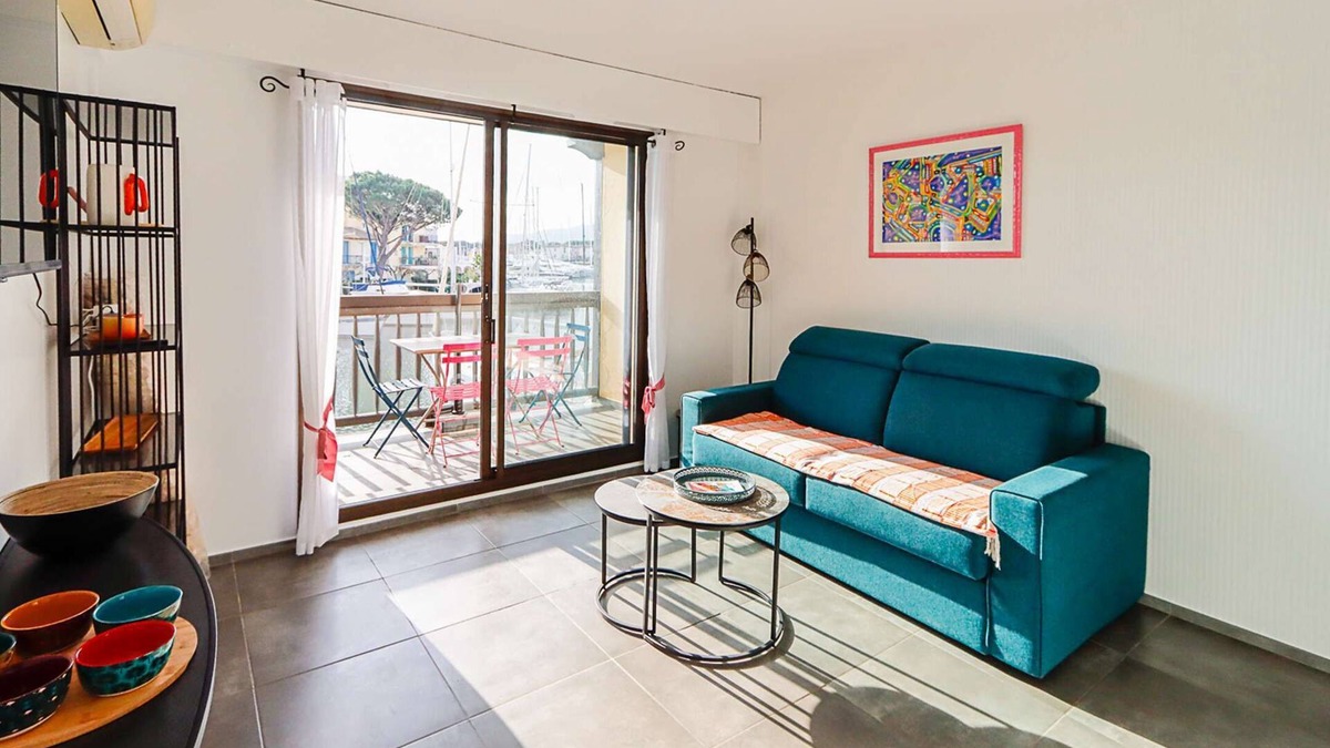 Port Grimaud Apartment | Renovated 2-room apartment in Port Grimaud - A/C, WIFI, Balcony