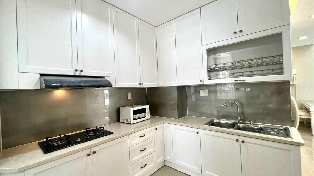 Phu My Hung Apartment | Renovated 2BR/2BT in District 7 [Long-term Only]