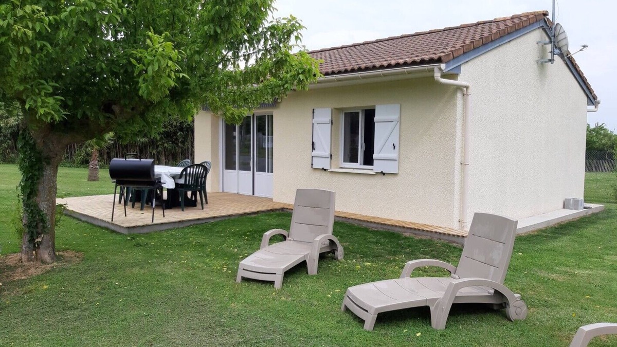 Le Verdon-sur-Mer House | Renovated 3 star fully renovated house with garden at 800 m from the beaches