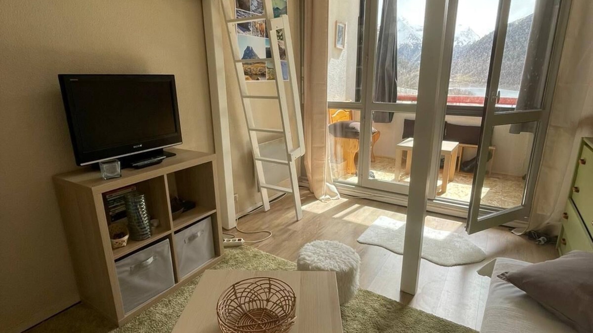 Gabas Apartment | Renovated 4-person studio with lake view Artouste Fabrège