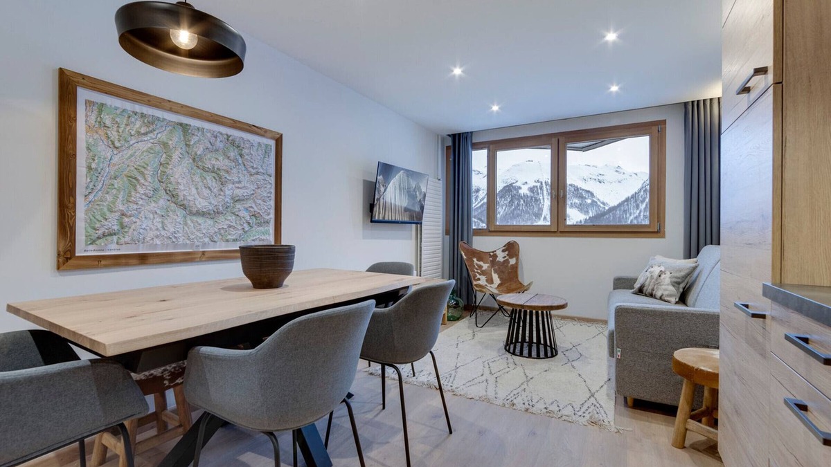 Val-d'Isere Apartment | Renovated Apartment at the Foot of the Slopes in Val d'Isère