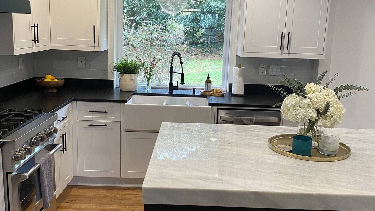 Augusta House | RENOVATED Augusta home .7mi WALK to the NATIONAL! RARE FIND!