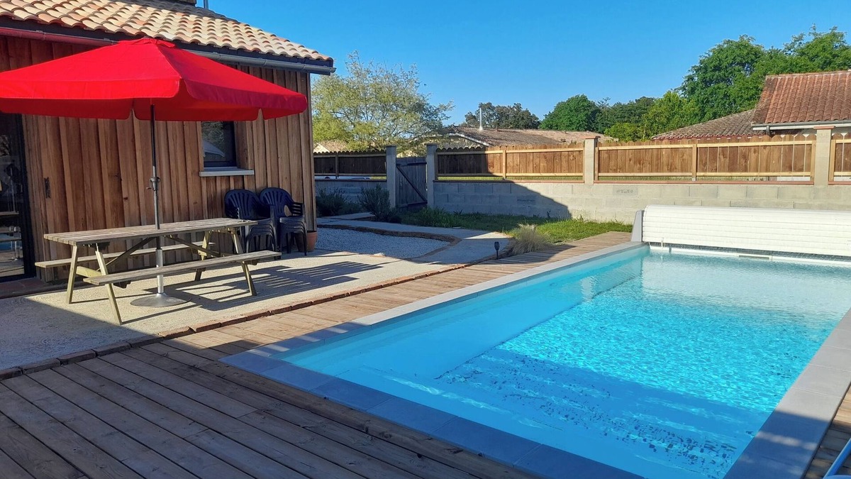 Saint-Paul-en-Born House | Renovated barn with private pool