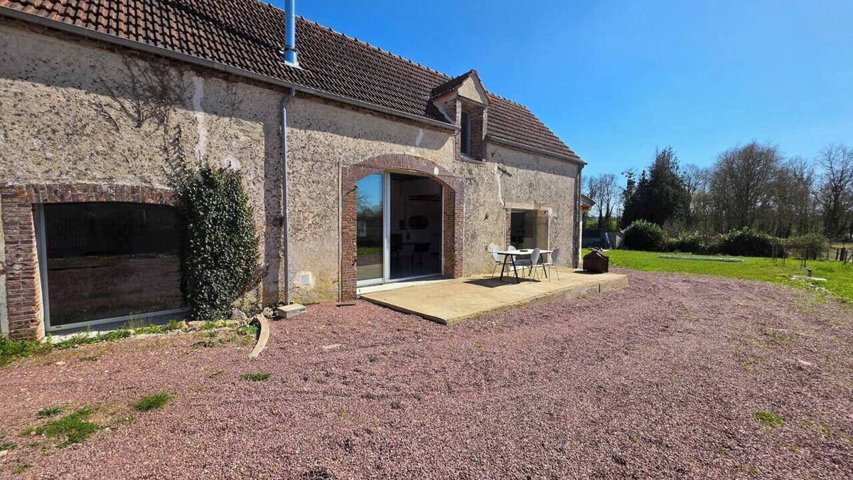 Manou House | Renovated barn in the Perche region