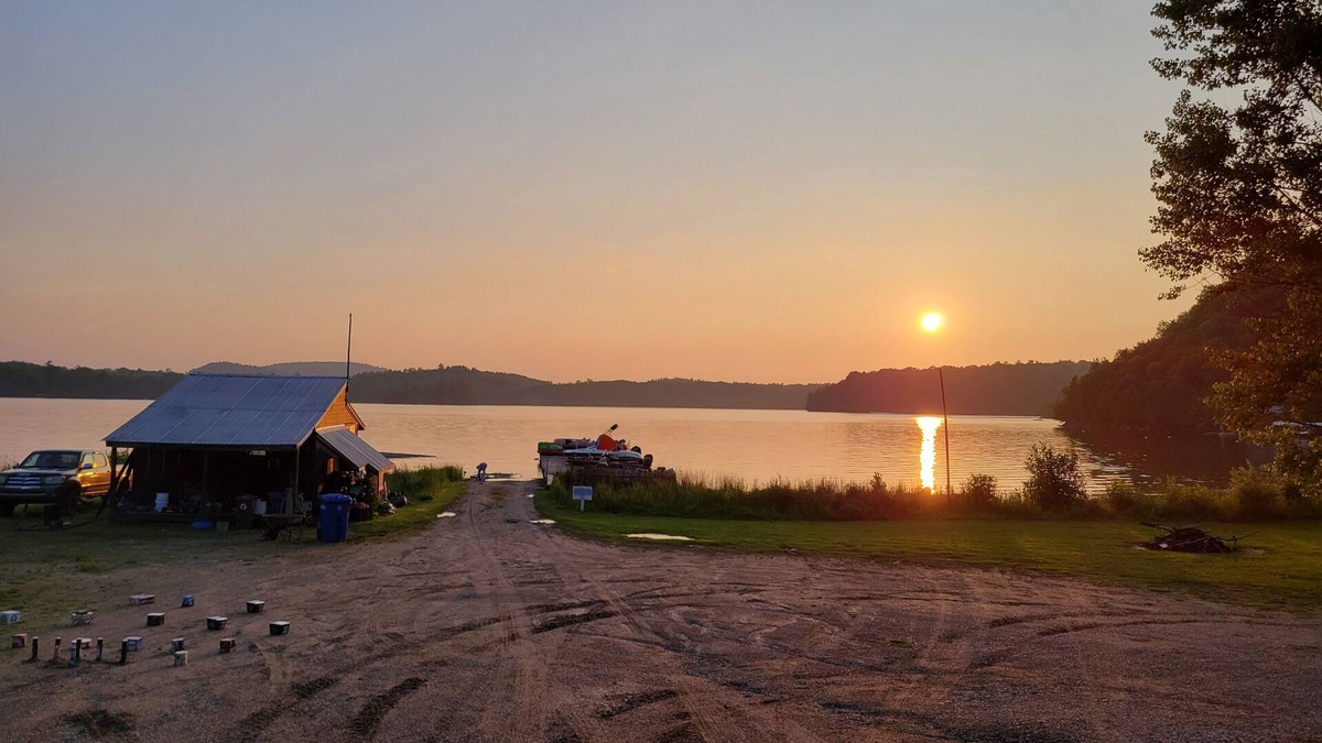 Northfield Ski Chalet | Renovated Chalet facing lac Heney in Gracefield Quebec