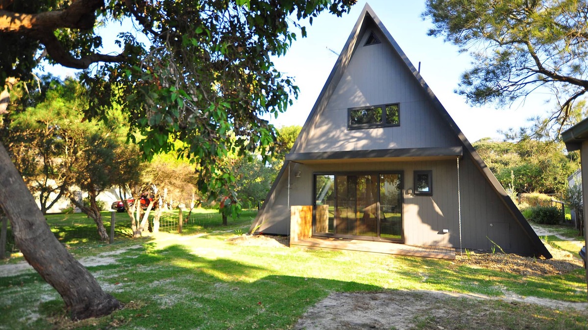Cape Woolamai House | Renovated classic A-Frame in the quiet end of Cape Woolamai