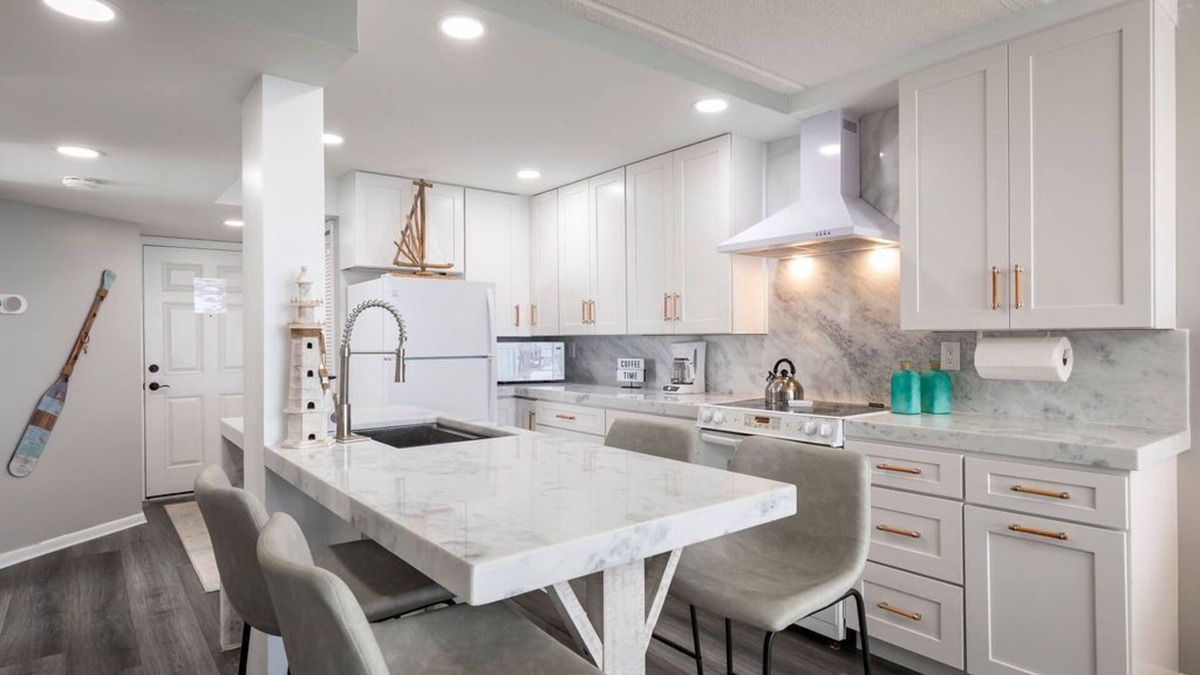 Ponce Inlet Condo | Renovated Condo With Pool on No Drive Beach