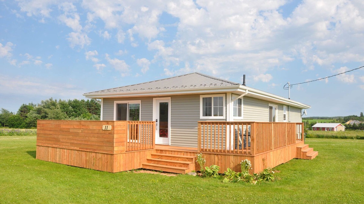 Sea View Cottage | Renovated family cottage; walk to amazing beach, short drive to golf & town