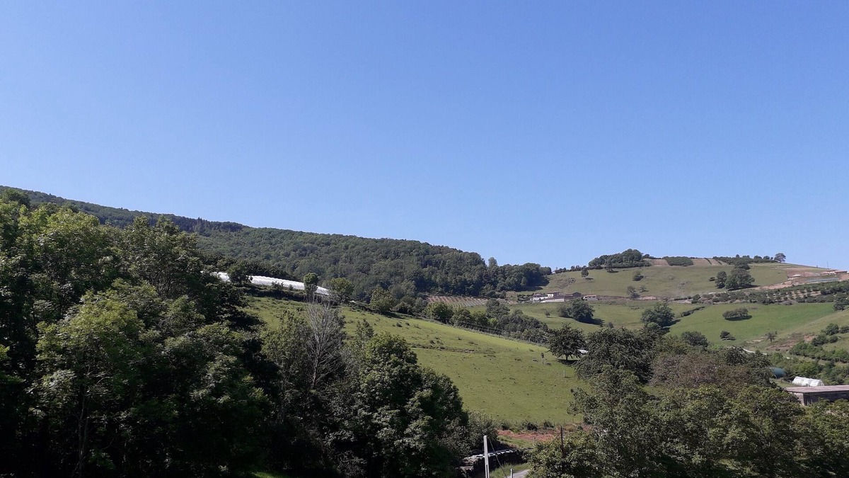 Courzieu Other | Renovated farmhouse in a hamlet in the Monts du Lyonnais region, close to the town centre.