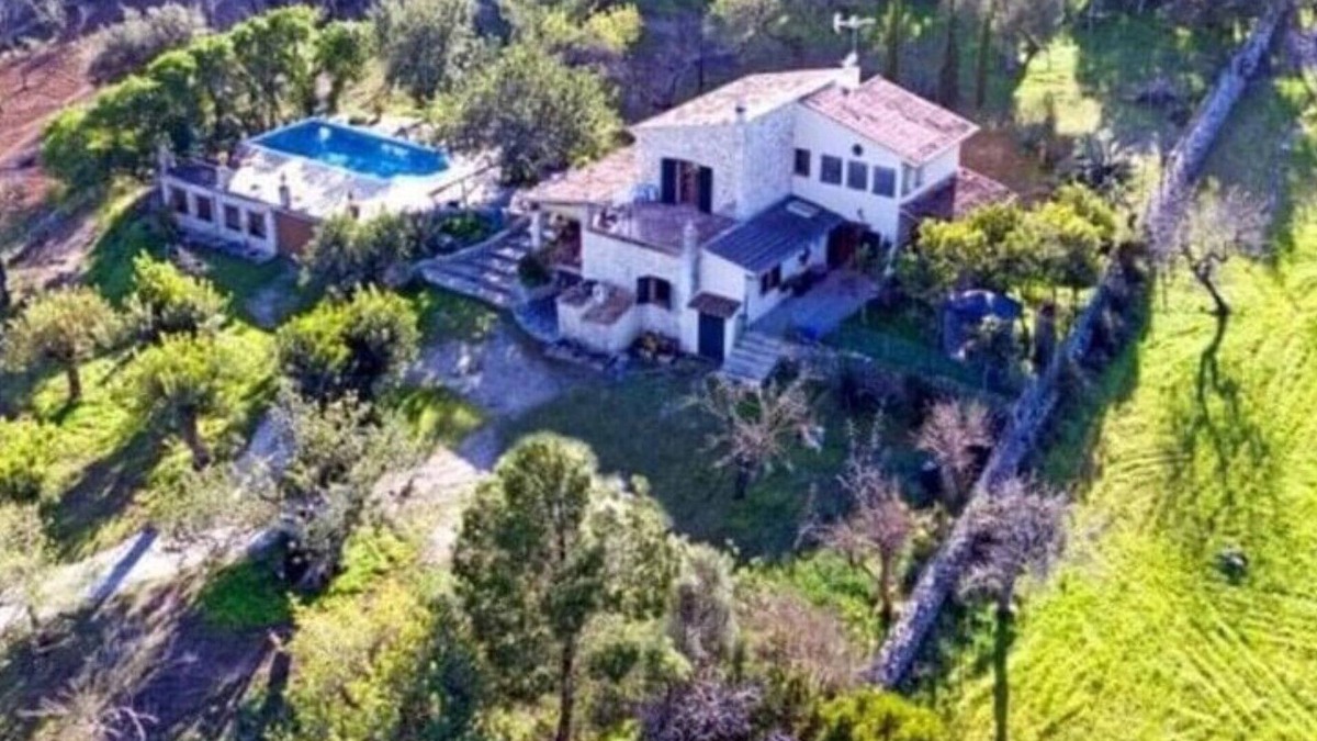 Campanet Villa | Renovated finca in Campanet with large pool close to Muro beaches and Tramuntana