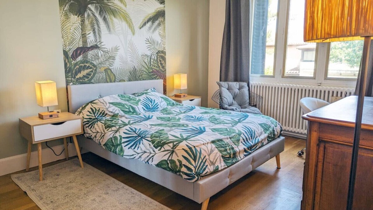Brignais House | Renovated French House - 2 bedroom with A/C