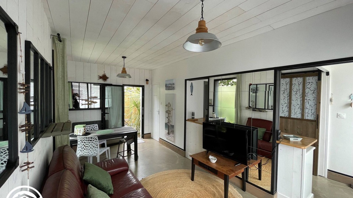 Les Sables d'Olonne Cottage | Renovated house near beach with private courtyard, bikes and baby equipment