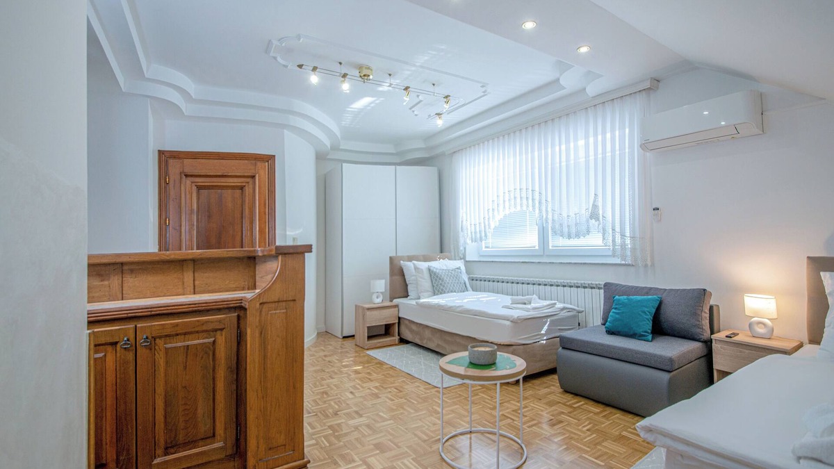 Sveti Ilija House | Renovated Holiday Home: Big Parking, Child & Pet-Friendly, Close to Highway Exit