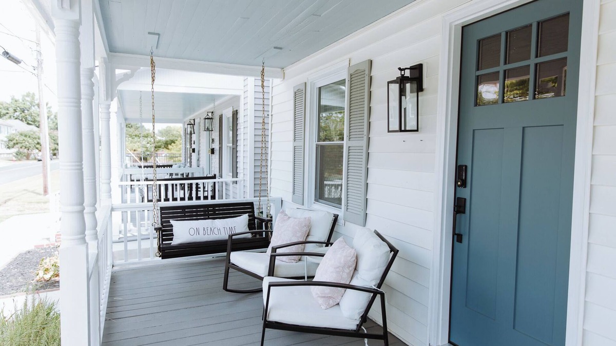 Cape Charles House | Renovated Home by Central Park-King Bed! Family Friendly. 2 Blocks to Beach!