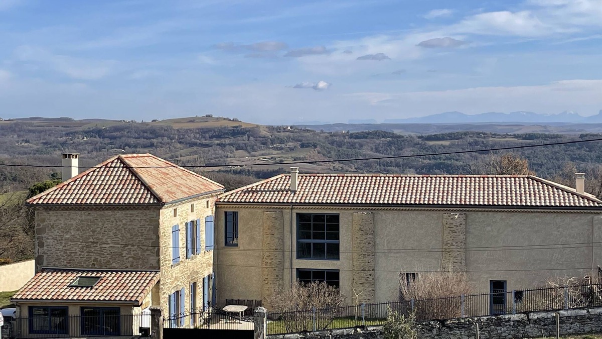 Claveyson House | Renovated house, Drôme des collines, near horse factor, valrhona, enclosed garden