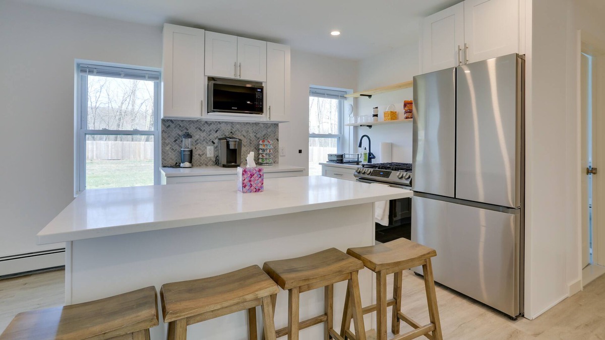 Mohegan Lake Apartment | Renovated Hudson Valley Apartment w/ Fire Pit!