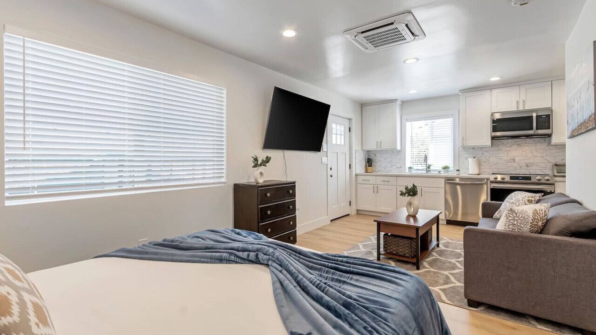 Northside House | Renovated l Near SJSU l Downtown SJ l Modern