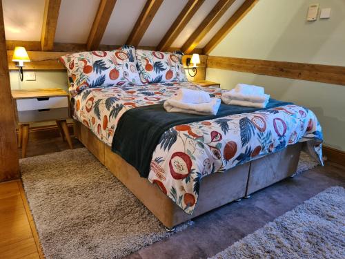 Mayfield Apartment | Renovated Loft on Working Farm