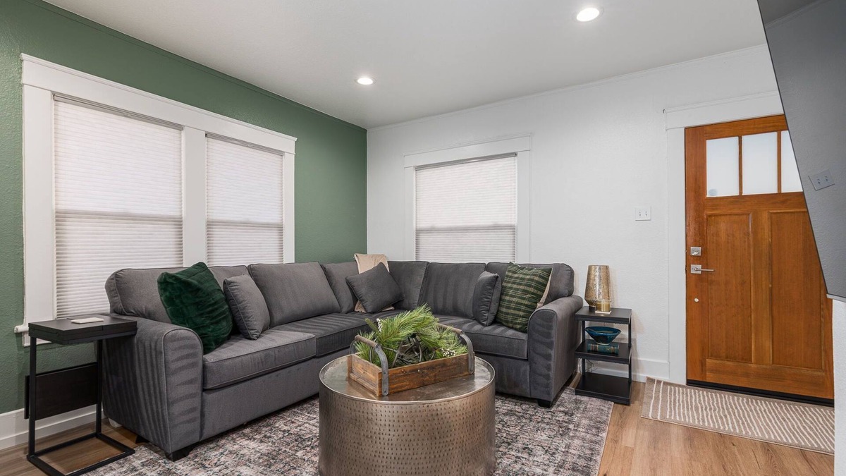 Downtown Reno House | Renovated Midtown Home, Walkers Dream to Food/Fun