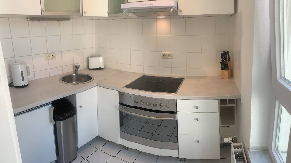 Suelz Apartment | Renovated modern 2-room apartment with balcony and underground parking near the university