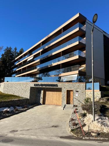 Lens House | Renovated Mountain View Apartment - Les Eperviers