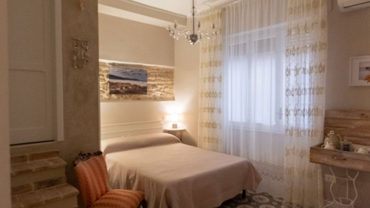 Pollutri Bed & Breakfast | Renovated old mansion