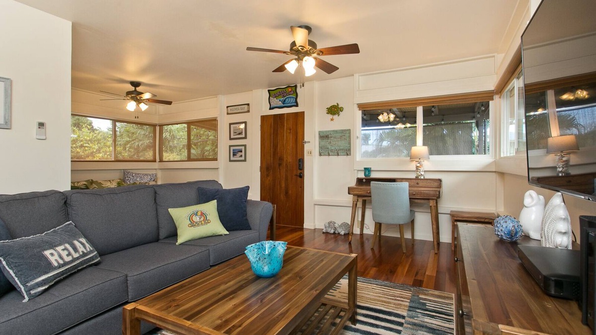 Pupukea House | RENOVATED! Short Walk to Beach, Air con. Please inquire about shorter stays!