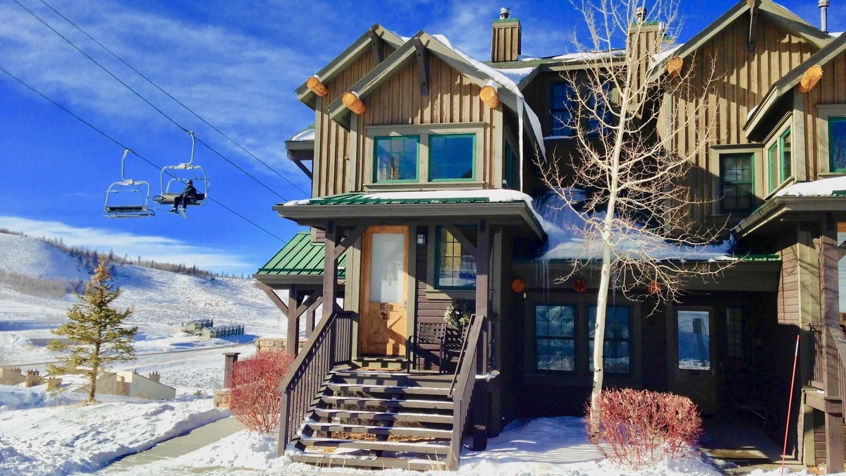 Silvercreek Condo | Renovated, Ski-in/out, 2Bed/2Bath Condo; n25 Steps to Slope, KickingHorse Lodges