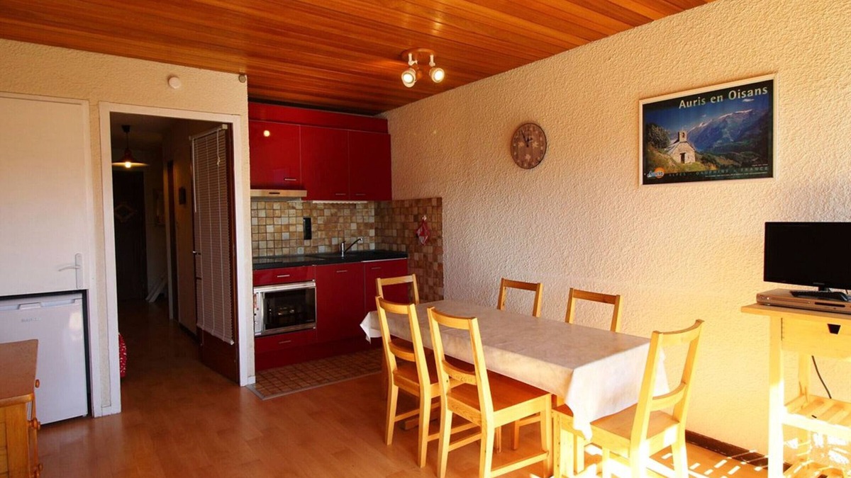 Auris Apartment | Renovated studio cabin at the foot of the slopes, 6 pers, near services