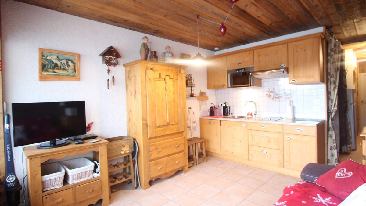 Chamrousse Apartment | Renovated studio in the center, 50m from slopes