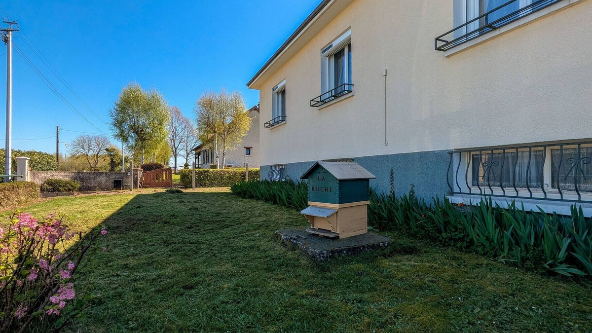 Argy Cottage | Renovated Townhouse in Argy: Private Garden, Game Room, Near Château and ZooParc de Beauval