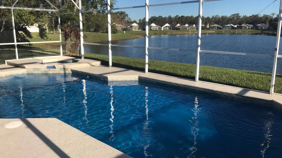 Eagle Pointe South House | Renovated Waterfront 4Bd/2Bth Home w/Pool&Spa 20Min to Disney/Shops/Universal