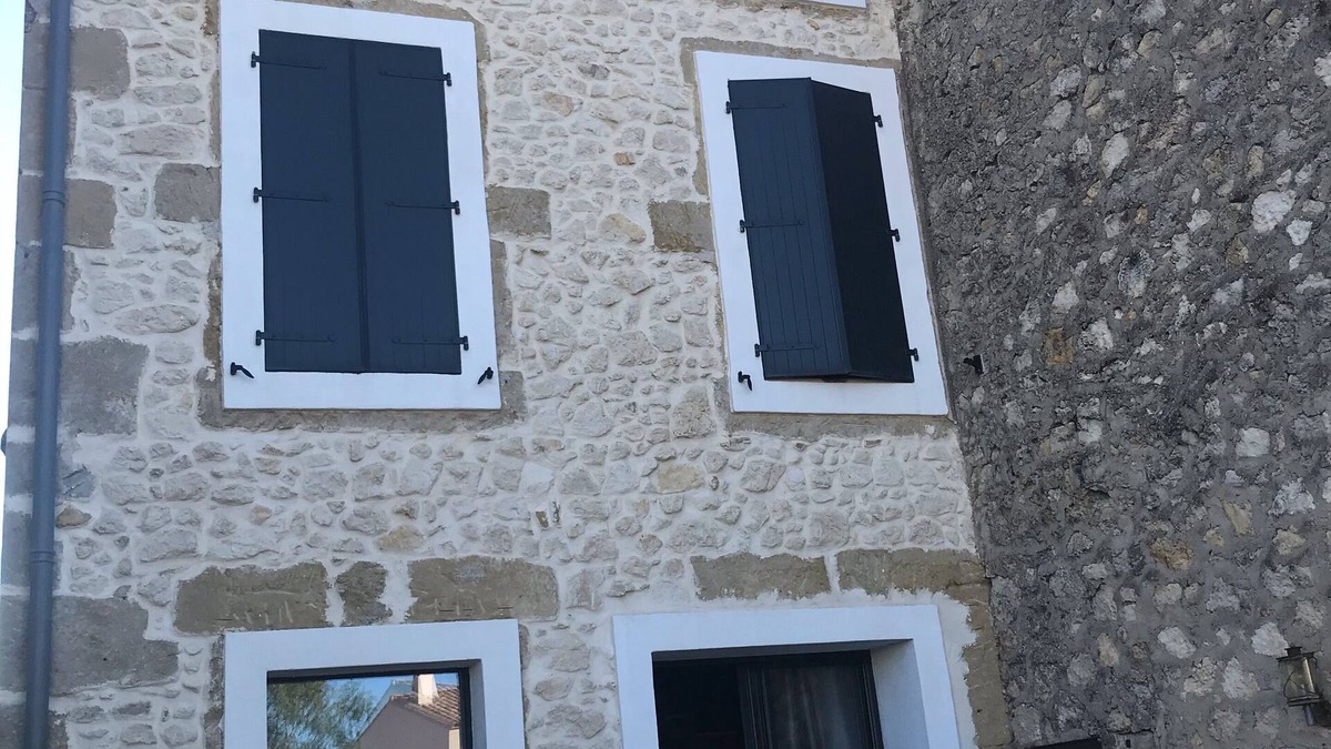Fleury House | Renovated winegrower's house