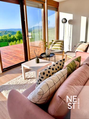 Mladenovac House | Rent a NEST