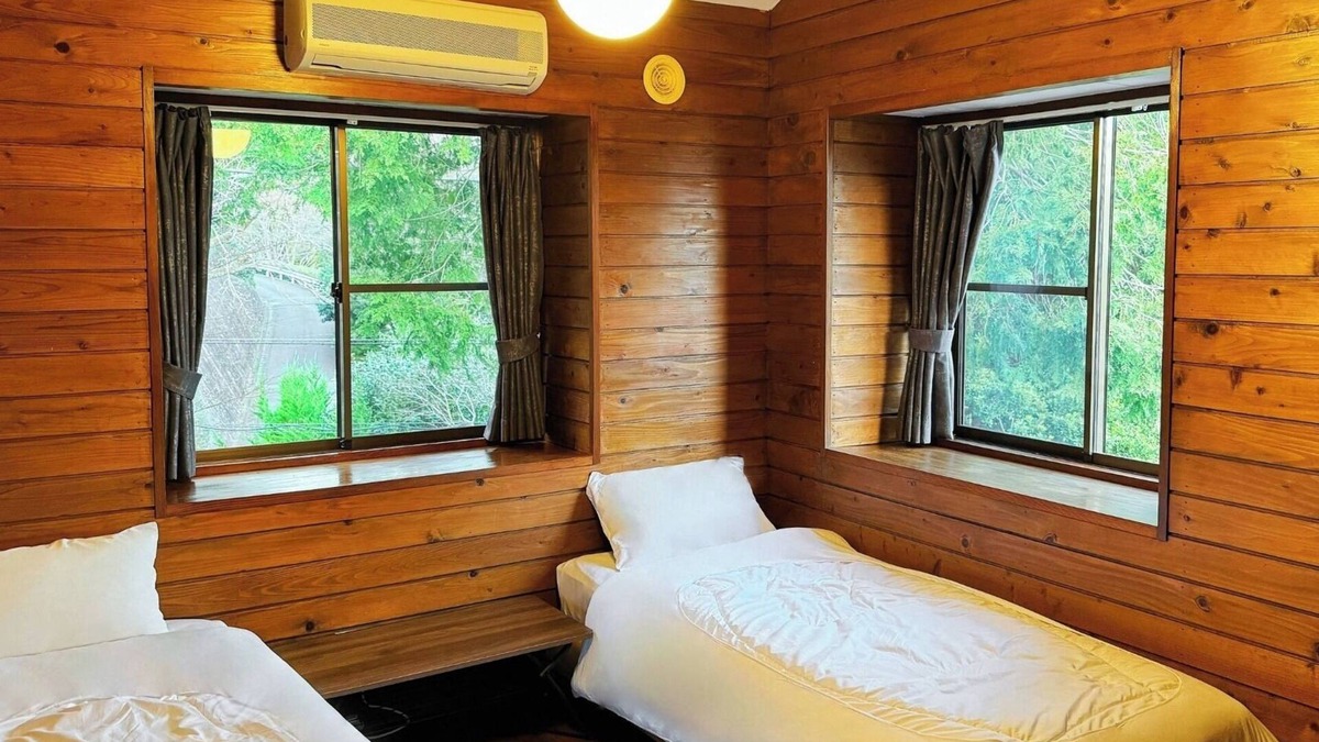 Yawatano House | Rent an entire Americanstyle villa decorated with/Ito Shizuoka