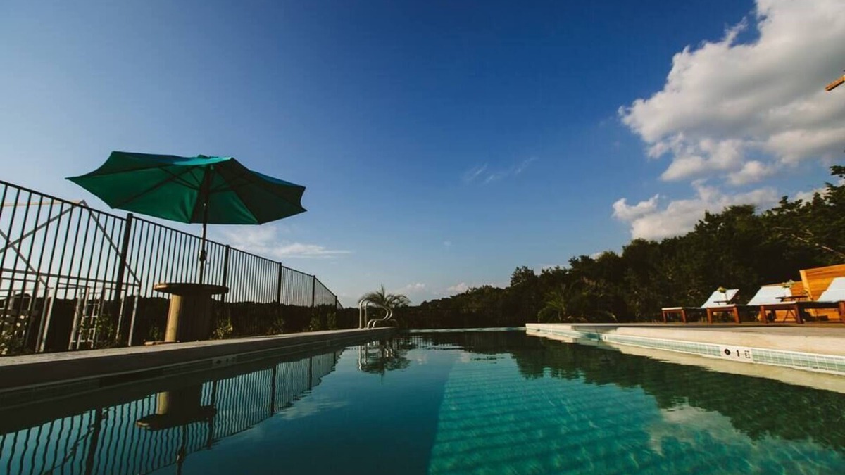 Dripping Springs Villa | Rent Entire 31 Person Retreat: Yoga/Hike/Meditate