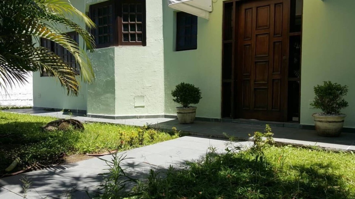 Guaiuba House | Rent for new year house with 5 suites