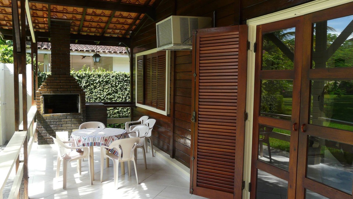 Guaeca House | Rent in Guaecá: Spacious house w/3 bedrooms, air conditioning in every room