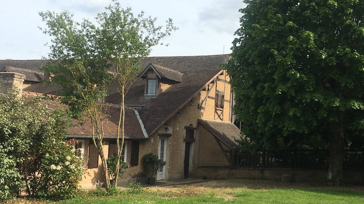 Saint-Georges-Motel House | RENT OF 2 GITES FOR 12 PEOPLE