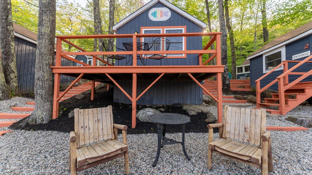 Alton Bay Cabin | Rent Vacanza Cabins Sleeps 37 Perfect for retreats, weddings and more!