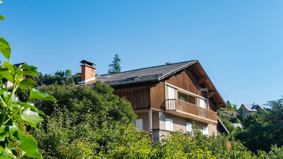Embrun Apartment | Rental Apartment Embrun Serre Poncon 6-8 people in detached villa